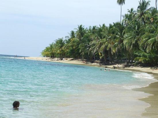 Отель Cabinas Popular Puerto Viejo de Talamanca Экстерьер фото